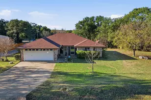 309 De La Cruz St, Weatherford, TX 76085 - Photo 1