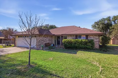 309 De La Cruz Street, Weatherford, TX 76085 - Photo 2