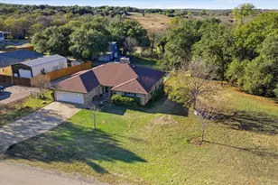 309 De La Cruz St, Weatherford, TX 76085 - Photo 32