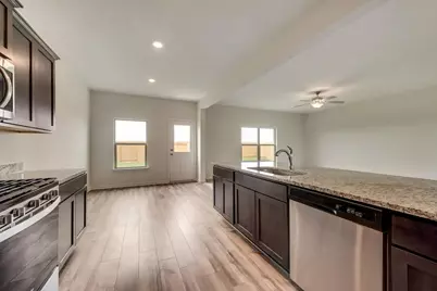 912 Mallorie Lane, Ferris, TX 75125 - Photo 10