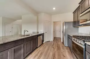 912 Mallorie Ln, Ferris, TX 75125 - Photo 12