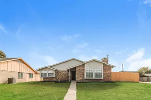 2718 Holy Cross Ln, Garland, TX 75044 - Photo 1