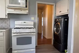 415 W Taylor St, Sherman, TX 75092 - Photo 10