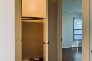 415 W Taylor St, Sherman, TX 75092 - Photo 18