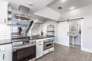 1903 N Weaver St, Gainesville, TX 76240 - Photo 10