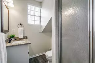 7301 Londonderry Dr, North Richland Hills, TX 76182 - Photo 20