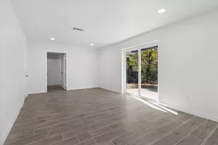 4045 Wind River Dr, Dallas, TX 75216 - Photo 10