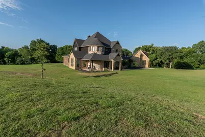 101 E Bozeman Lane, Fort Worth, TX 76108 - Photo 2