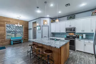 308 Wildflower, McGregor, TX 76657 - Photo 10