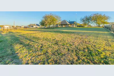 308 Wildflower, McGregor, TX 76657 - Photo 36
