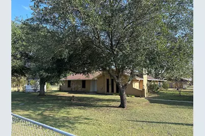 137 Oakview Circle, Waco, TX 76705 - Photo 4