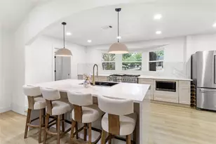 1513 Carriage Ln, Garland, TX 75043 - Photo 10