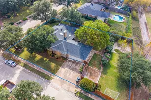 1513 Carriage Ln, Garland, TX 75043 - Photo 2