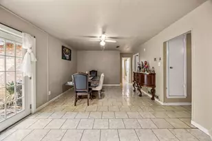 1513 Glynn Oaks Dr, Arlington, TX 76010 - Photo 10