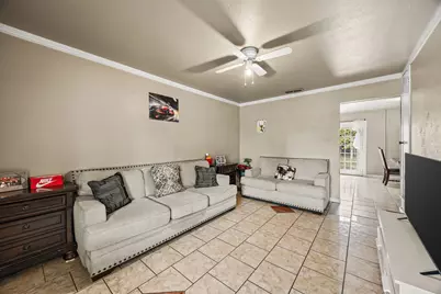 1513 Glynn Oaks Drive, Arlington, TX 76010 - Photo 4