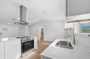 9666 Limestone Dr, Dallas, TX 75217 - Photo 10