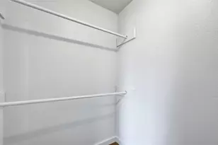 9666 Limestone Dr, Dallas, TX 75217 - Photo 14