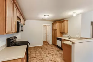 704 Ashbrook Dr, DeSoto, TX 75115 - Photo 10