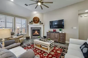 10017 Echo Summit Dr, Little Elm, TX 75068 - Photo 6