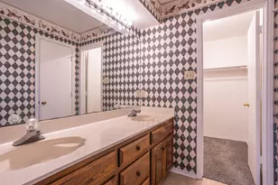 362 S Stewart Dr, Lancaster, TX 75146 - Photo 16