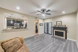 8601 Park Ln, Dallas, TX 75231 - Photo 4