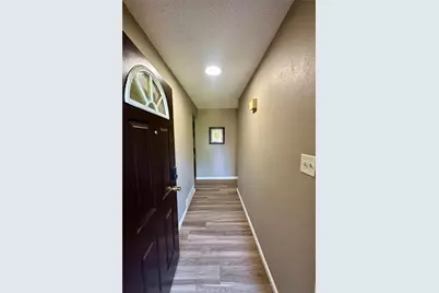 1005 Waverly Drive, Arlington, TX 76015 - Photo 2