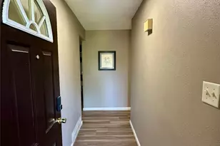 1005 Waverly Dr, Arlington, TX 76015 - Photo 2