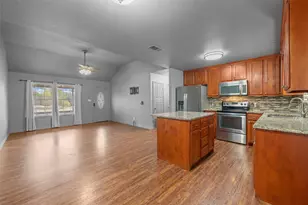 139 E Seley, Axtell, TX 76624 - Photo 6