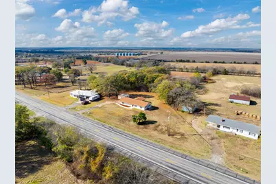 815 Clarksville Road, Bogata, TX 75417 - Photo 2