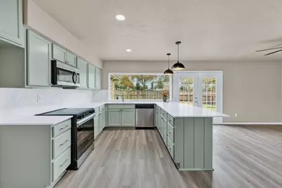 1105 Bass Drive, Plano, TX 75025 - Photo 10