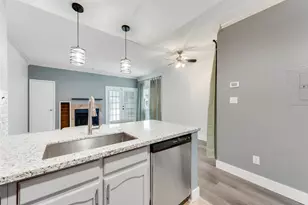 3125 Sondra Dr, Fort Worth, TX 76107 - Photo 12