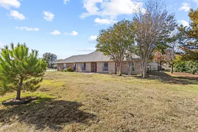 2220 Cross Timbers Drive, Lowry Crossing, TX 75069 - Photo 2