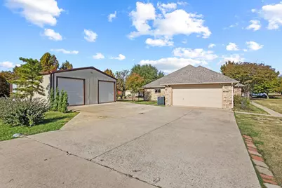 2220 Cross Timbers Drive, Lowry Crossing, TX 75069 - Photo 2