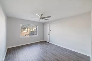 2717 Patricia Ln, Garland, TX 75041 - Photo 4