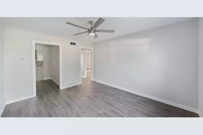 2717 Patricia Lane #B, Garland, TX 75041 - Photo 2