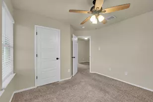 2917 Mayfair Ln, Lancaster, TX 75134 - Photo 20