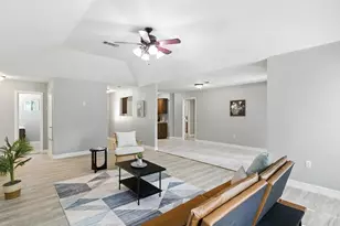 5720 Frisco Ave, Forest Hill, TX 76119 - Photo 10