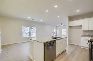 465 Suffolk Dr, Ferris, TX 75125 - Photo 10