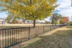 1854 Masters Dr, DeSoto, TX 75115 - Photo 34