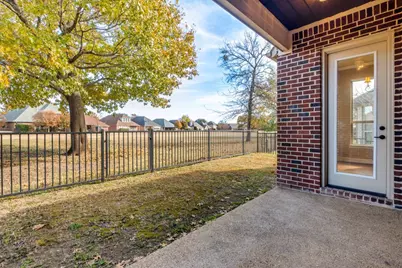 1854 Masters Drive, DeSoto, TX 75115 - Photo 34