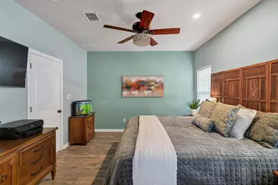 560 Jay Street, Shady Shores, TX 76208 - Photo 14