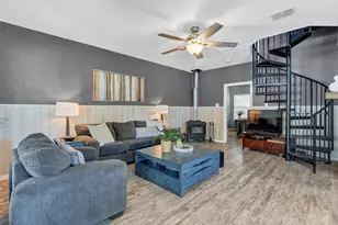 560 Jay St, Shady Shores, TX 76208 - Photo 4