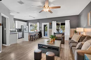 560 Jay St, Denton, TX 76208 - Photo 2