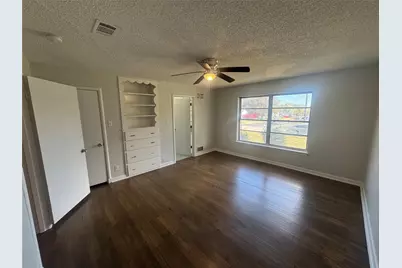 4651 C L Veasey Boulevard, Dallas, TX 75216 - Photo 8