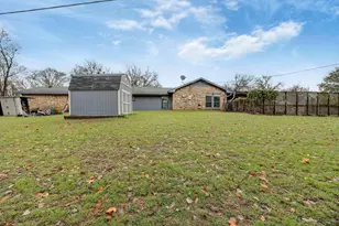 309 Jean Ct, Springtown, TX 76082 - Photo 34