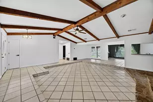 309 Jean Ct, Springtown, TX 76082 - Photo 10