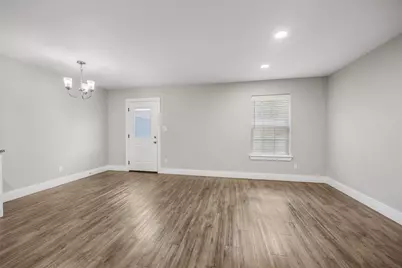 901 W Collins Street, Denison, TX 75020 - Photo 2