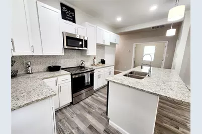 2000 May Street, Fort Worth, TX 76110 - Photo 10