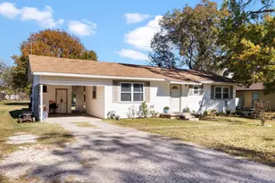 1805 Stevens St, Bridgeport, TX 76426 - Photo 2