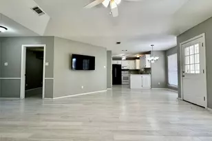 205 N Meadowview Dr, Waxahachie, TX 75165 - Photo 12